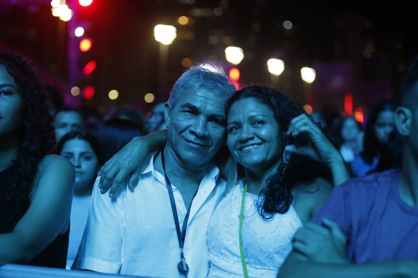 Casal aproveita Réveillon 2023 na Praia de Iracema