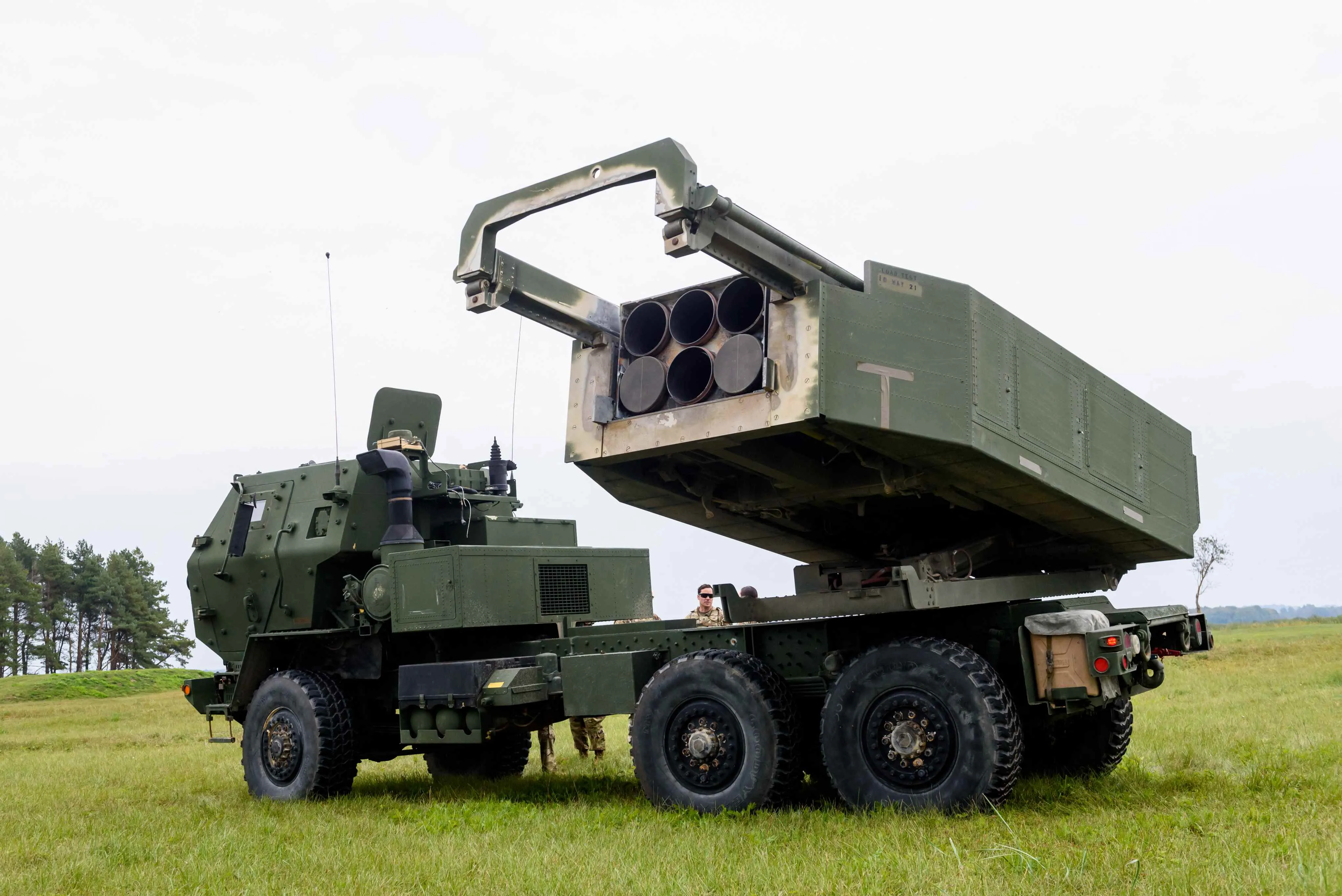 Artilharia de foguetes Himars.