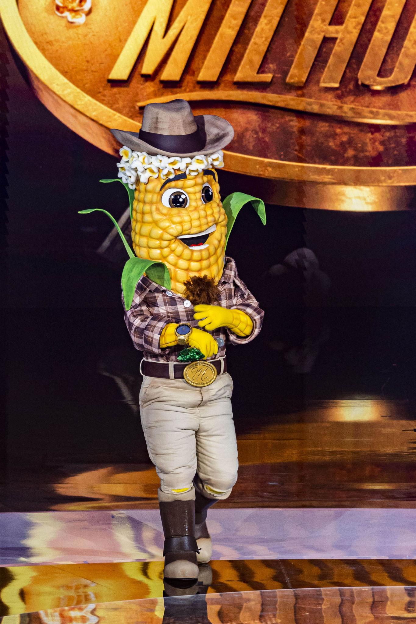 esta é uma imagem do milho de milhões 'the masked singer Brasil'