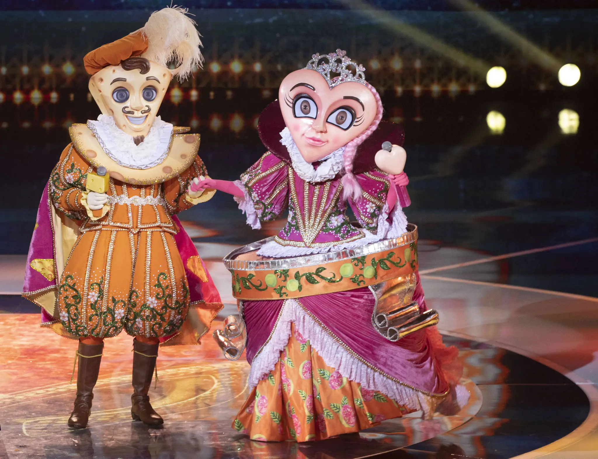 esta é uma imagem do romeu e julieta 'the masked singer Brasil'