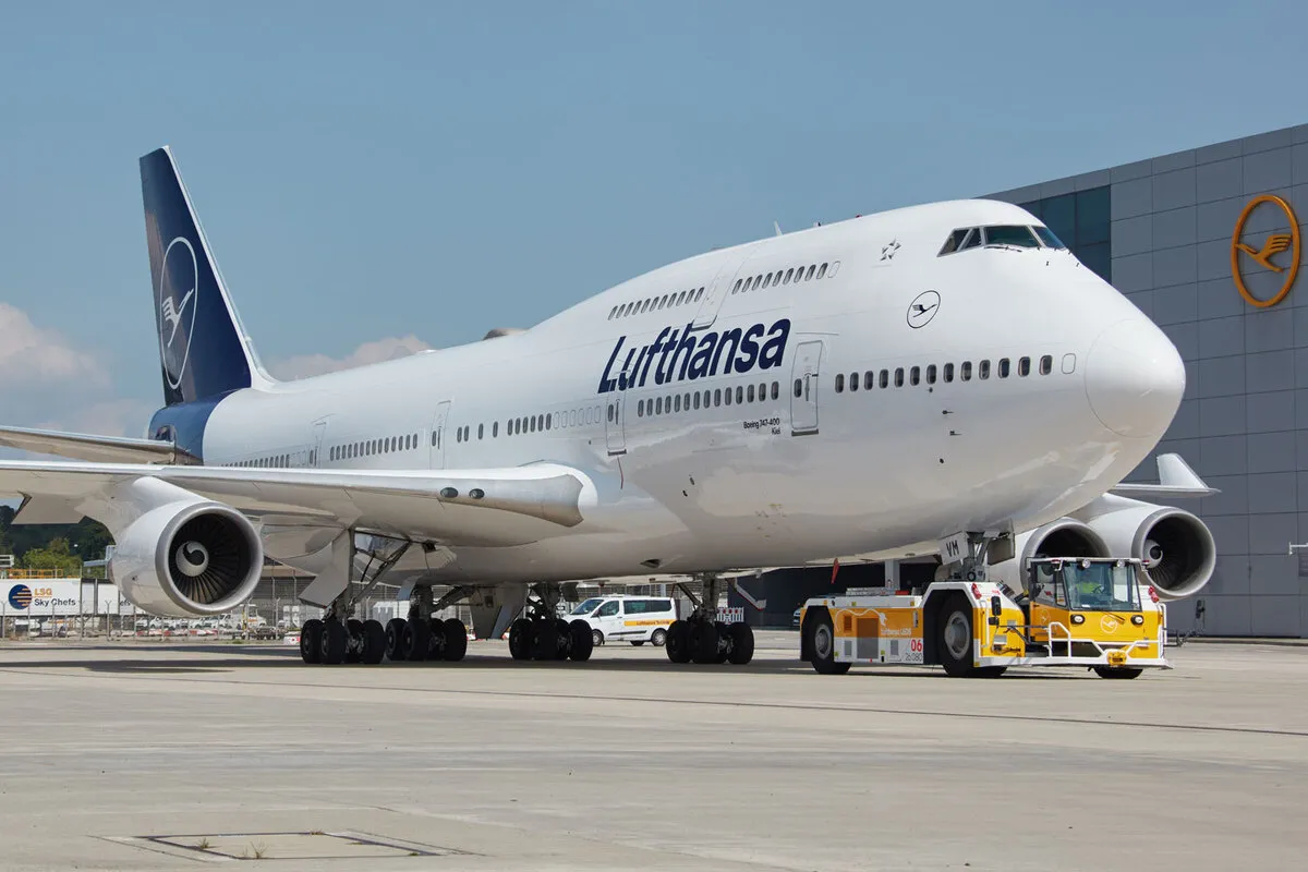 Depois de uma queda durante a crise do petróleo da década de 1970, o auge do avião chegou em 1989