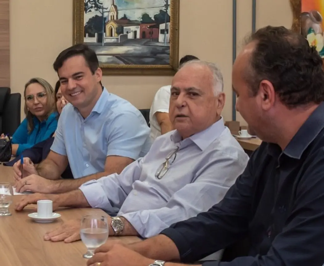 Capitão Wagner com o prefeito de Maracanaú, Roberto Pessoa