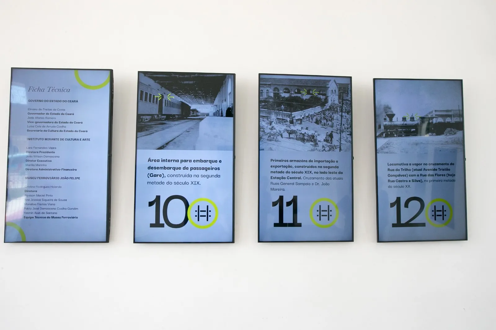 Grandes painéis virtuais com 21 fotografias, apresentadas de forma rotativa, integram a mostra 