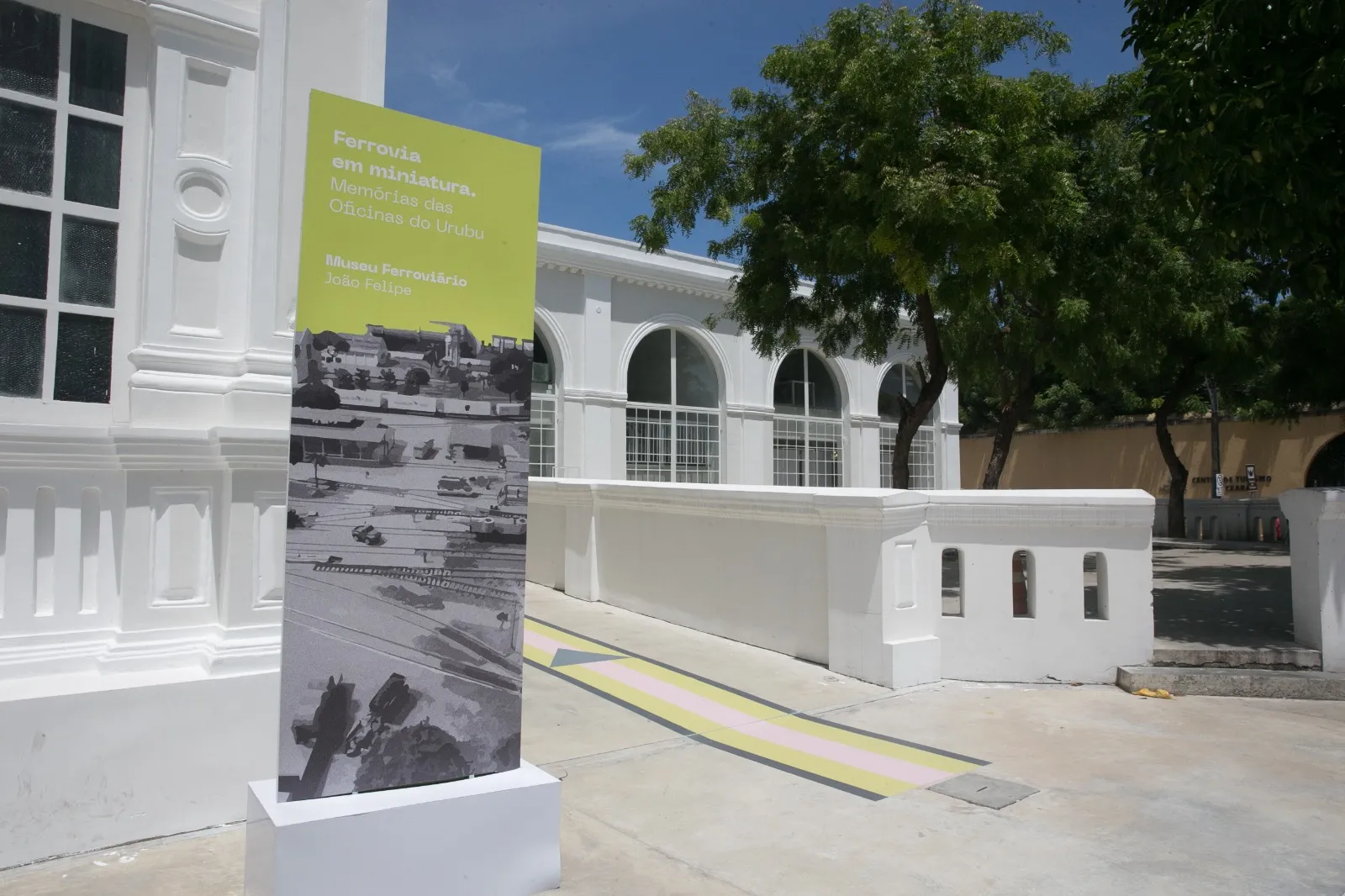 Exposição sobre as oficinas do Urubu estão no prédio onde outrora estava - e vai passar a estar de novo - a Associação dos Ferroviários Aposentados (AFAC)