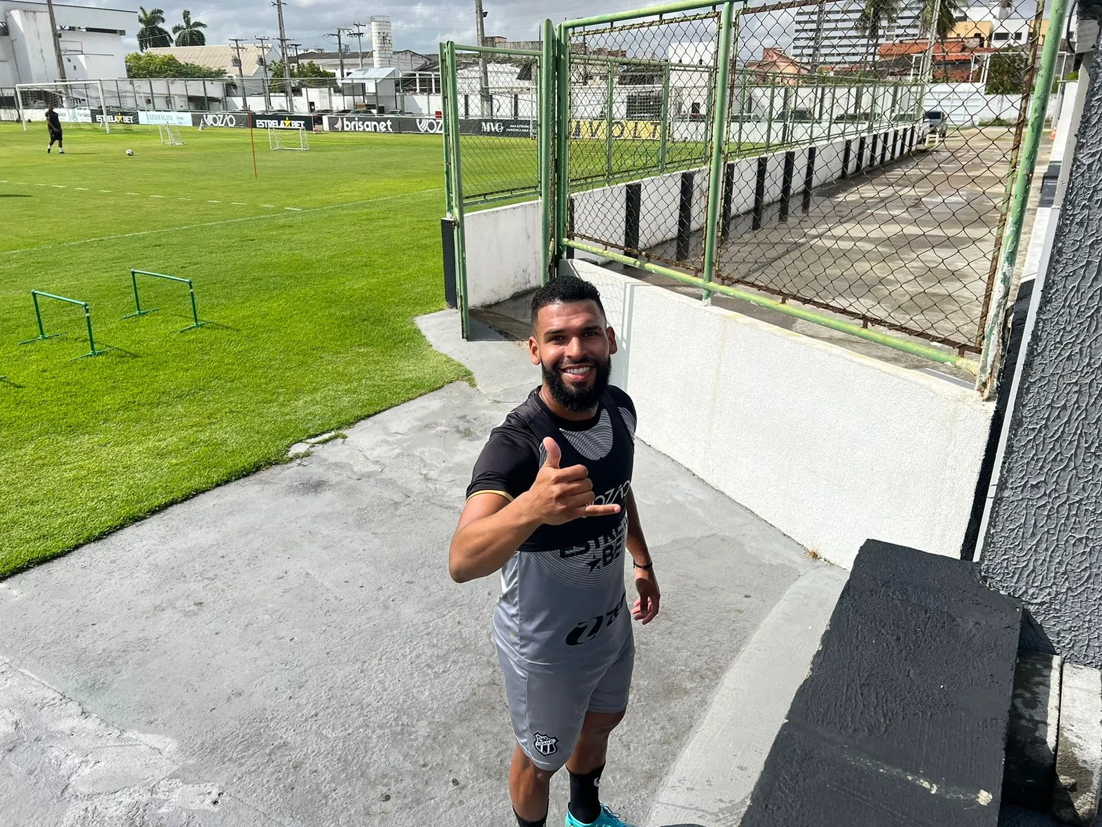Ceará anuncia volante Willian Maranhão