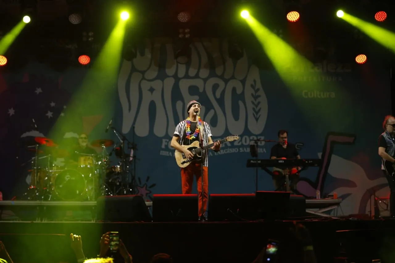 O cantor Zeca Baleiro