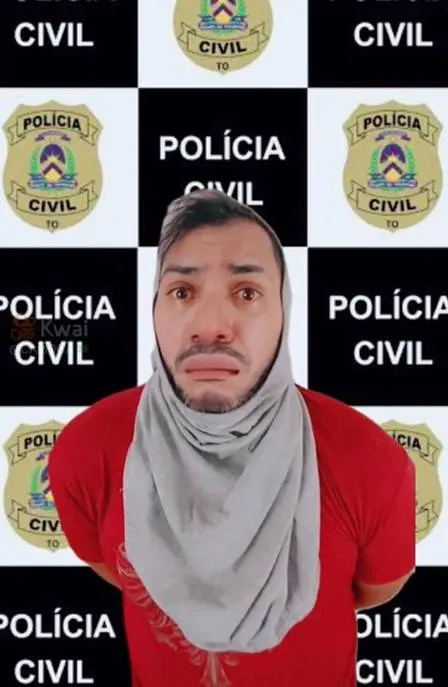 Jonathan fez uma paródia onde ele fingia ser preso.