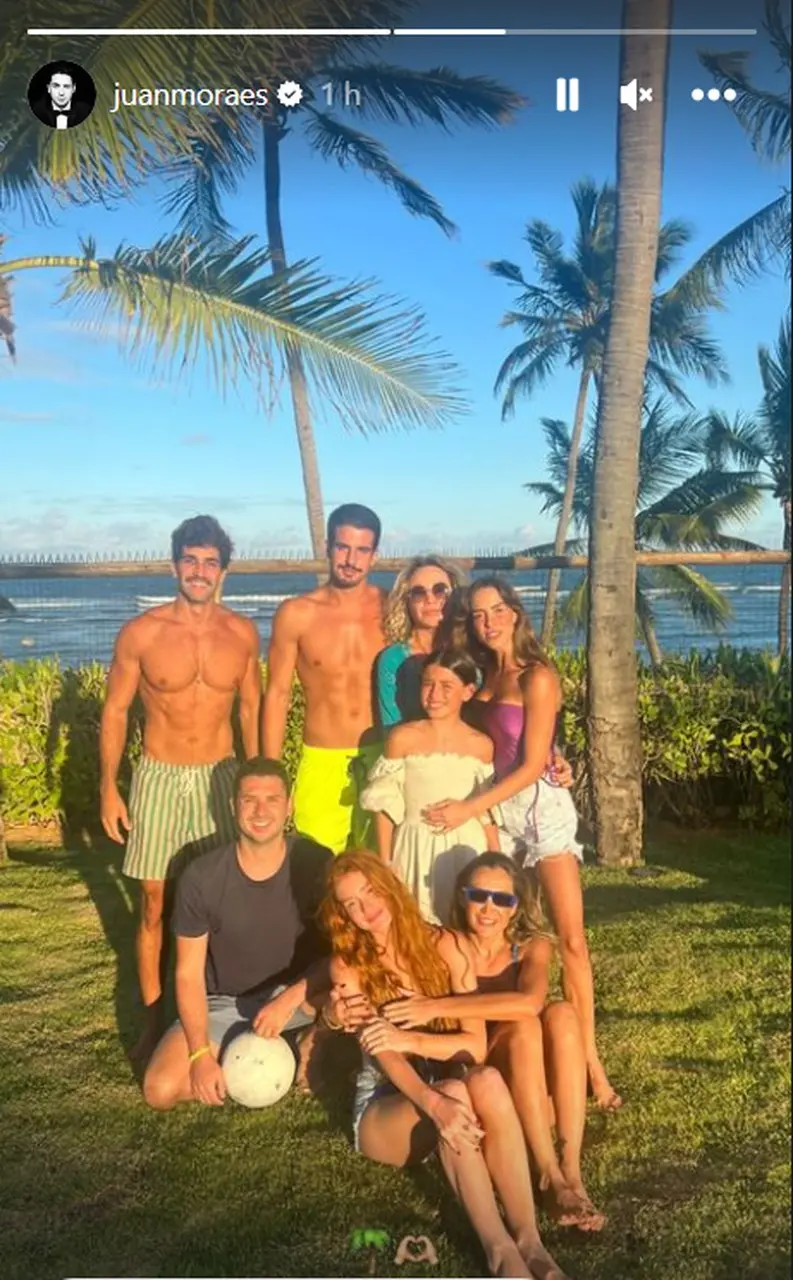 storie com Marina Ruy Barbosa e Enzo Celulari