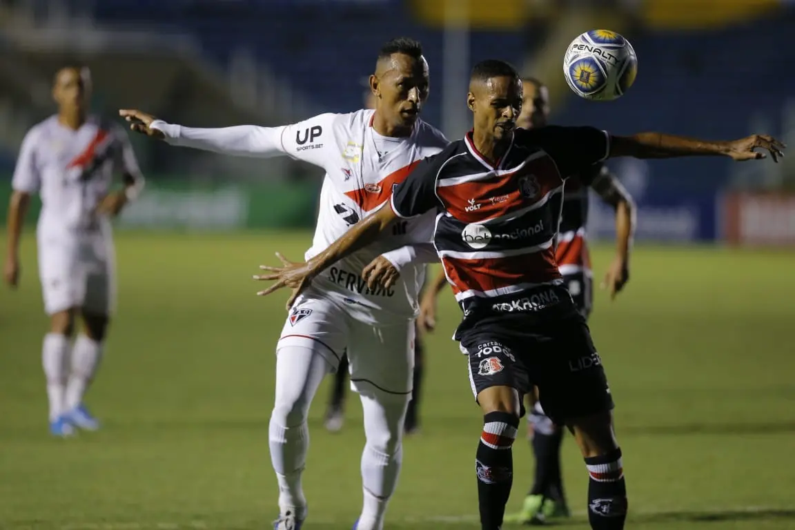Ciel em ação pelo Ferroviário