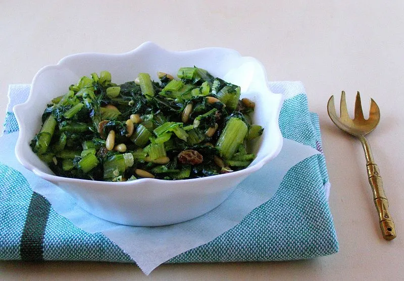 Chicória é bastante consumida em saladas