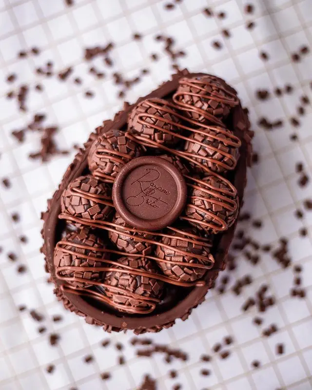 Ovo de páscoa de brigadeiro