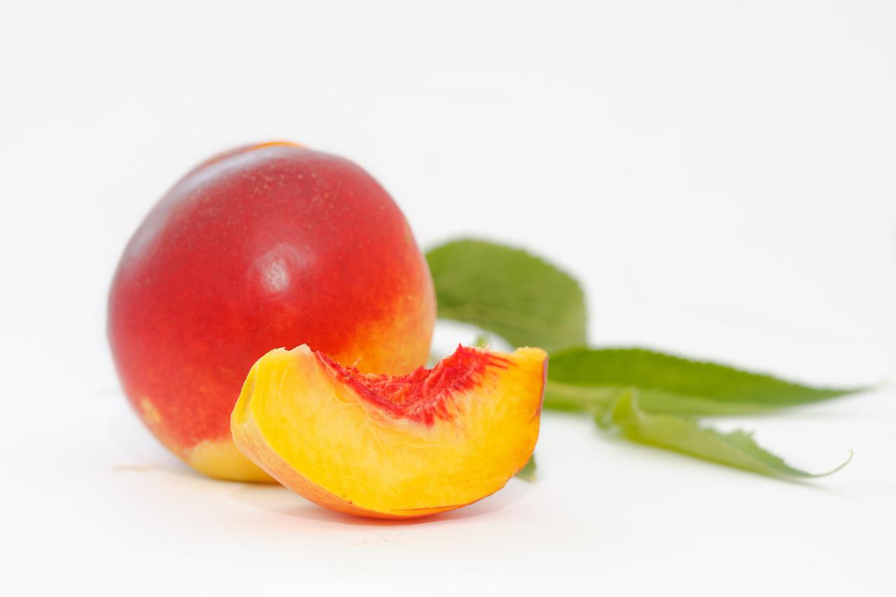 Fruta tem alto teor de antioxidantes, como vitaminas A e C.