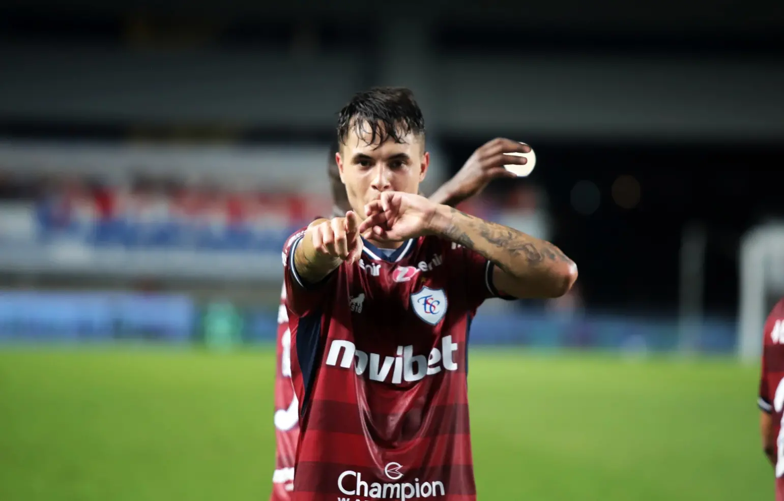 Zanocelo comemora gol pelo Fortaleza