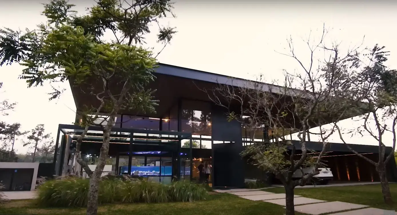 fachada mansão da bianca andrade