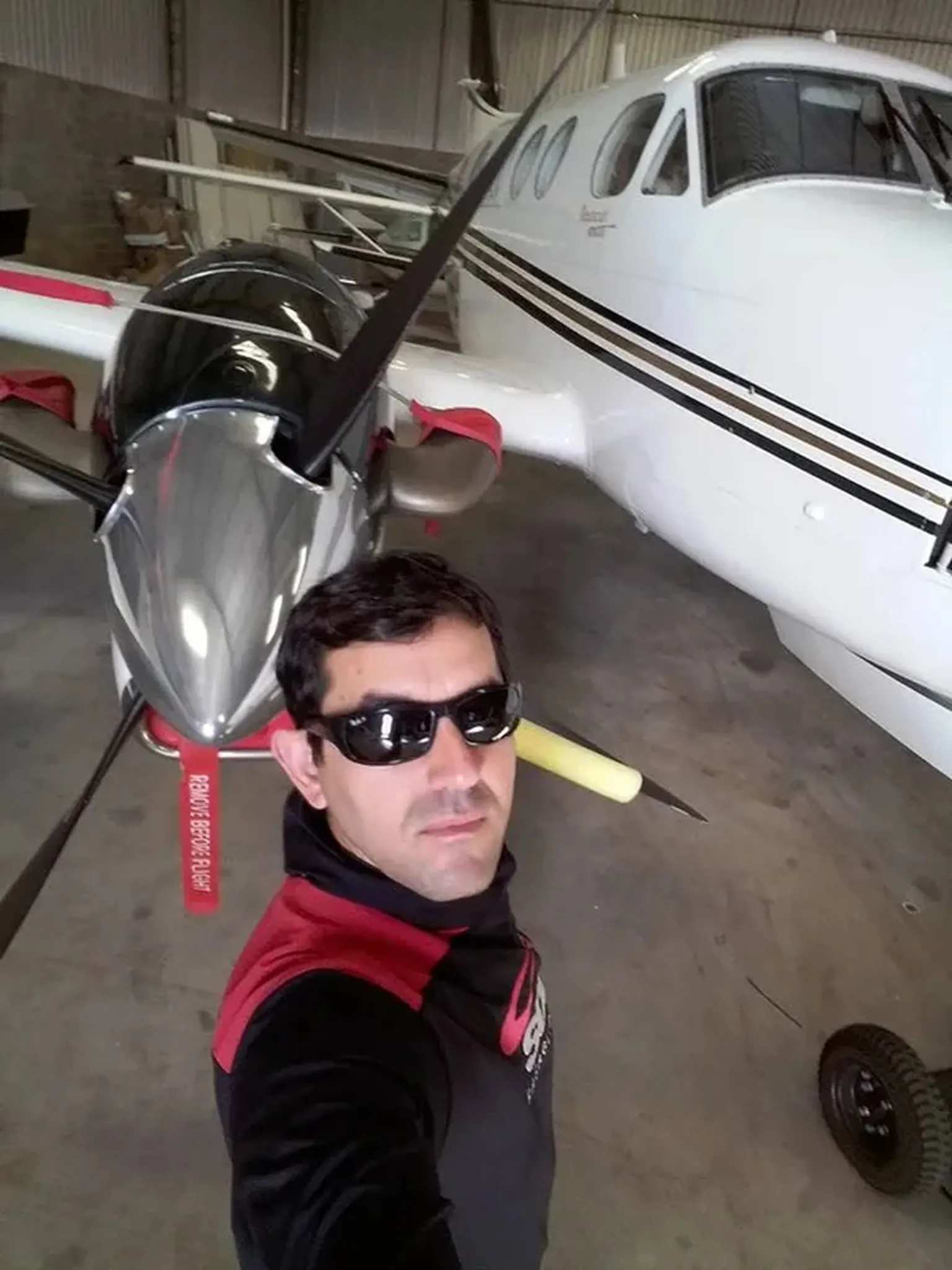 Eber Carvalho Guilhen, 47 anos - morava em São Carlos e também era piloto