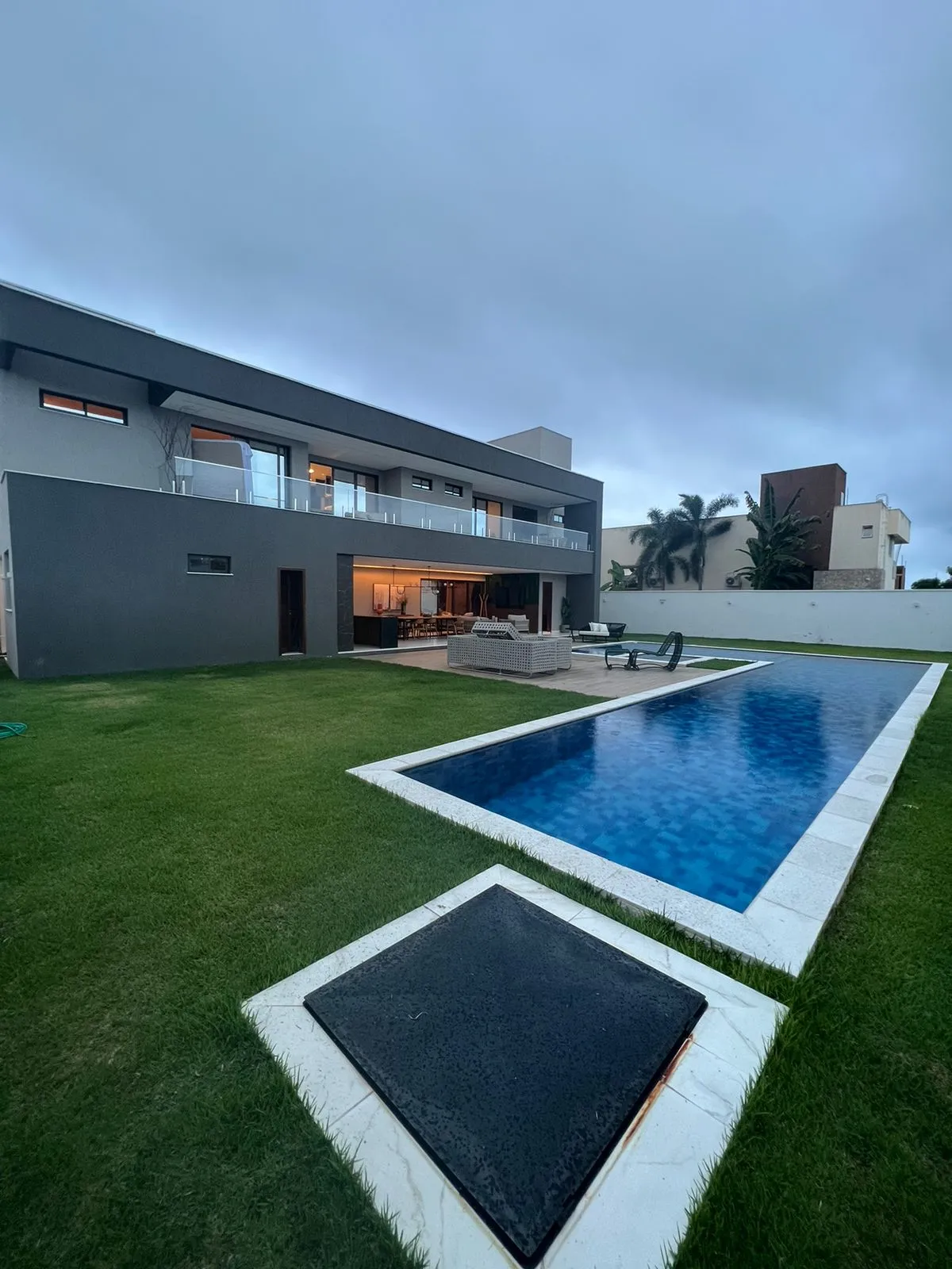 Imóvel de alto padrão era duplex e tinha piscina