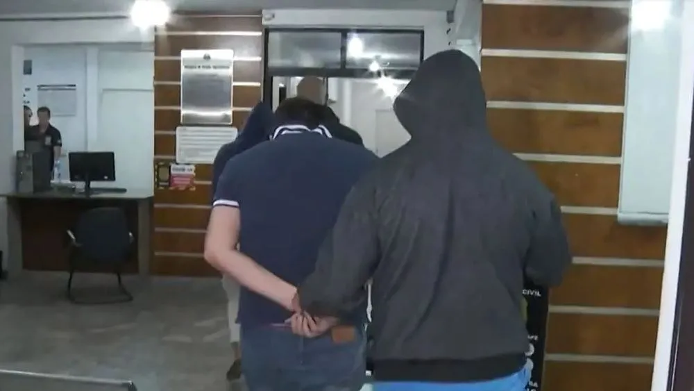 Marcelo Valverde é acusado de induzir a adoção ilegal do menino