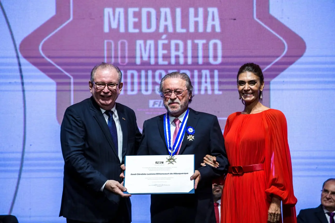 Cândido Albuquerque foi um dos contemplados com a honraria