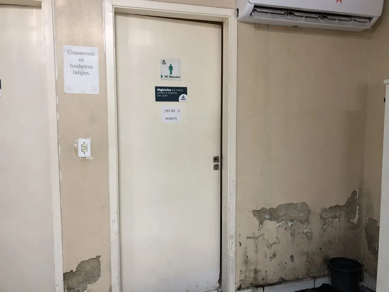 CRAS Canindezinho está com a estrutura está totalmente precarizada, com mofo, sem ar condicionado ou ventiladores