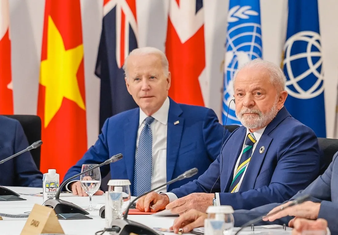 Joe Biden e Lula se encontraram na reunião do G7, em maio; a Casa Branca criticou declarações do presidente brasileiro sobre a guerra Ucrânia-Rússia