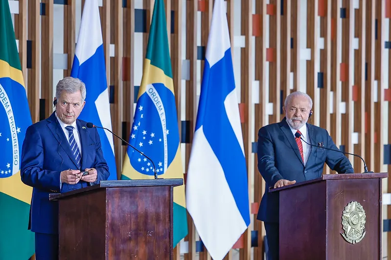 Junto ao presidente da República da Finlândia, Sauli Niinistö, Lula reforçou posição de 