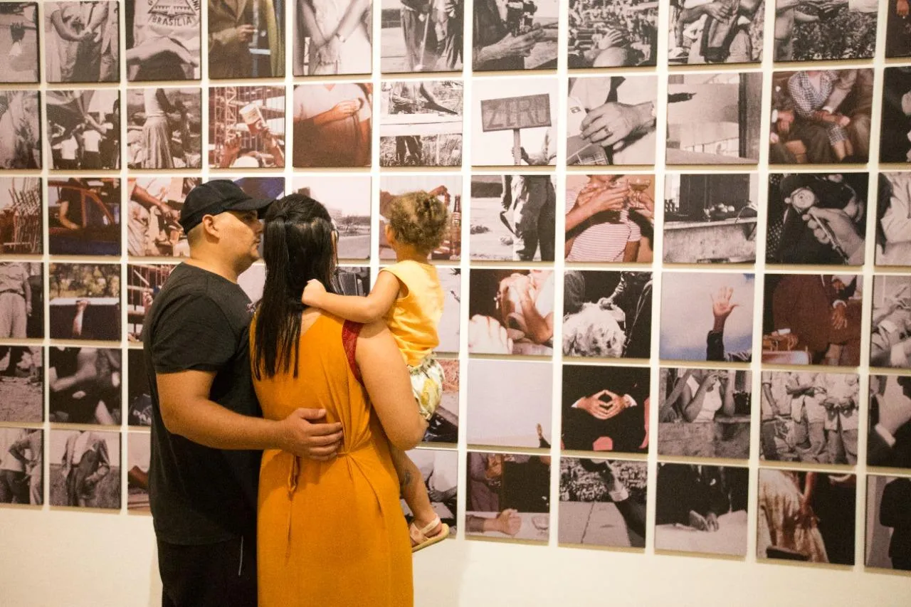 Exposições na Pinacoteca do Ceará, no Museu da Fotografia Fortaleza e no Museu Brinquedim aproximam crianças da arte de modo lúdico e brincante