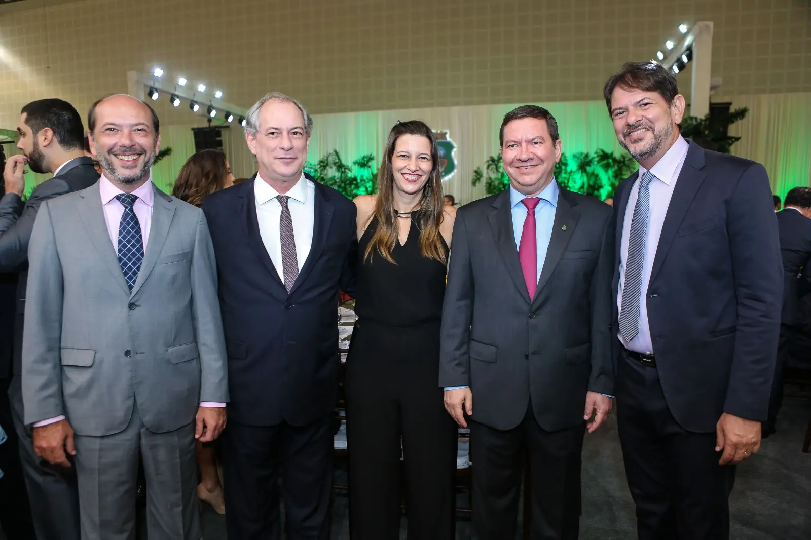 Os cinco irmãos: Ivo, Ciro, Lia, Lúcio e Cid Ferreira Gomes