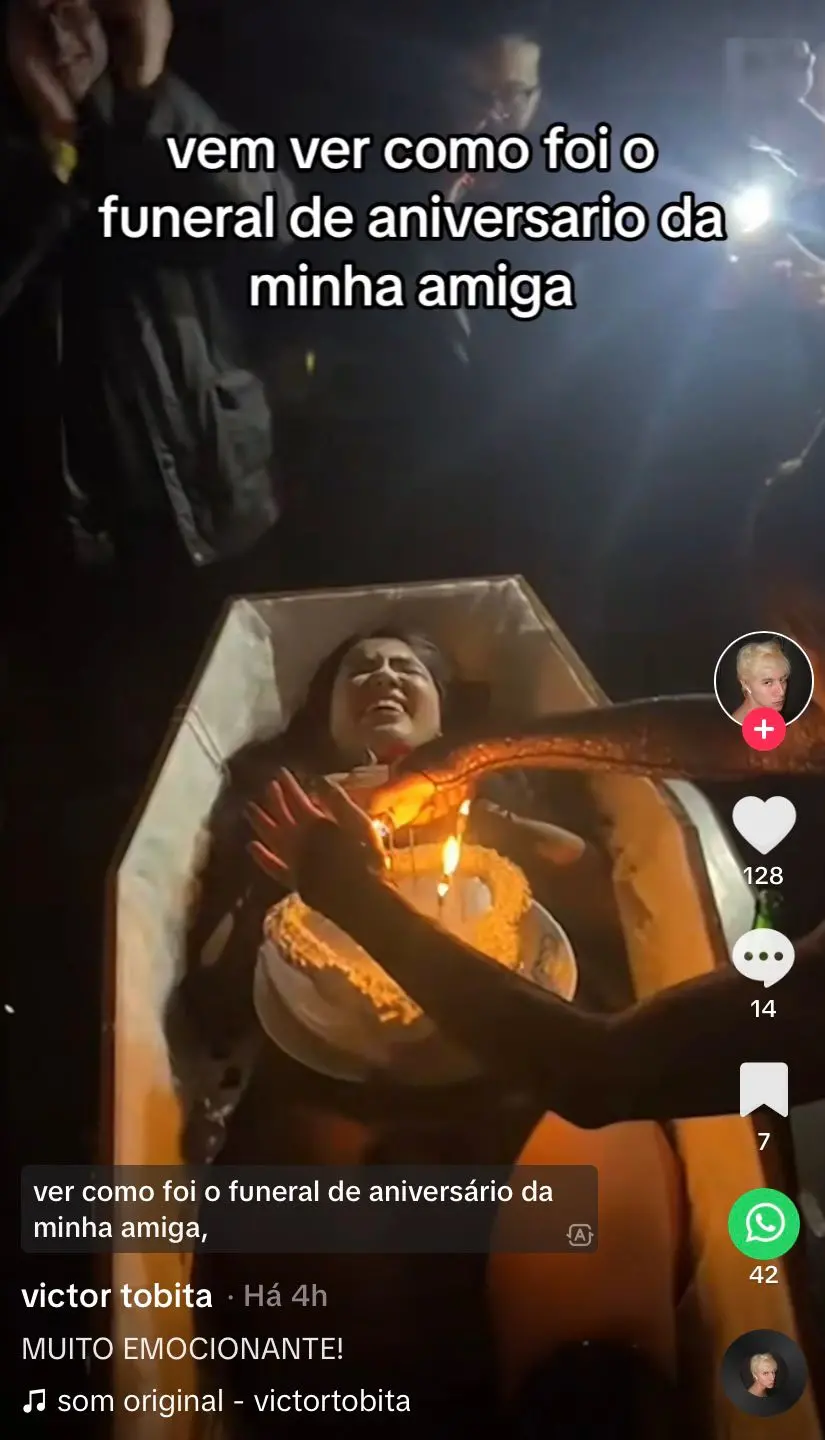 Aniversário com o tema velório