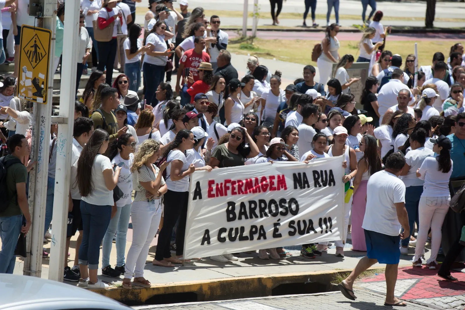Decisão do ministro Barroso que suspendeu o piso provocou protestos em Fortaleza