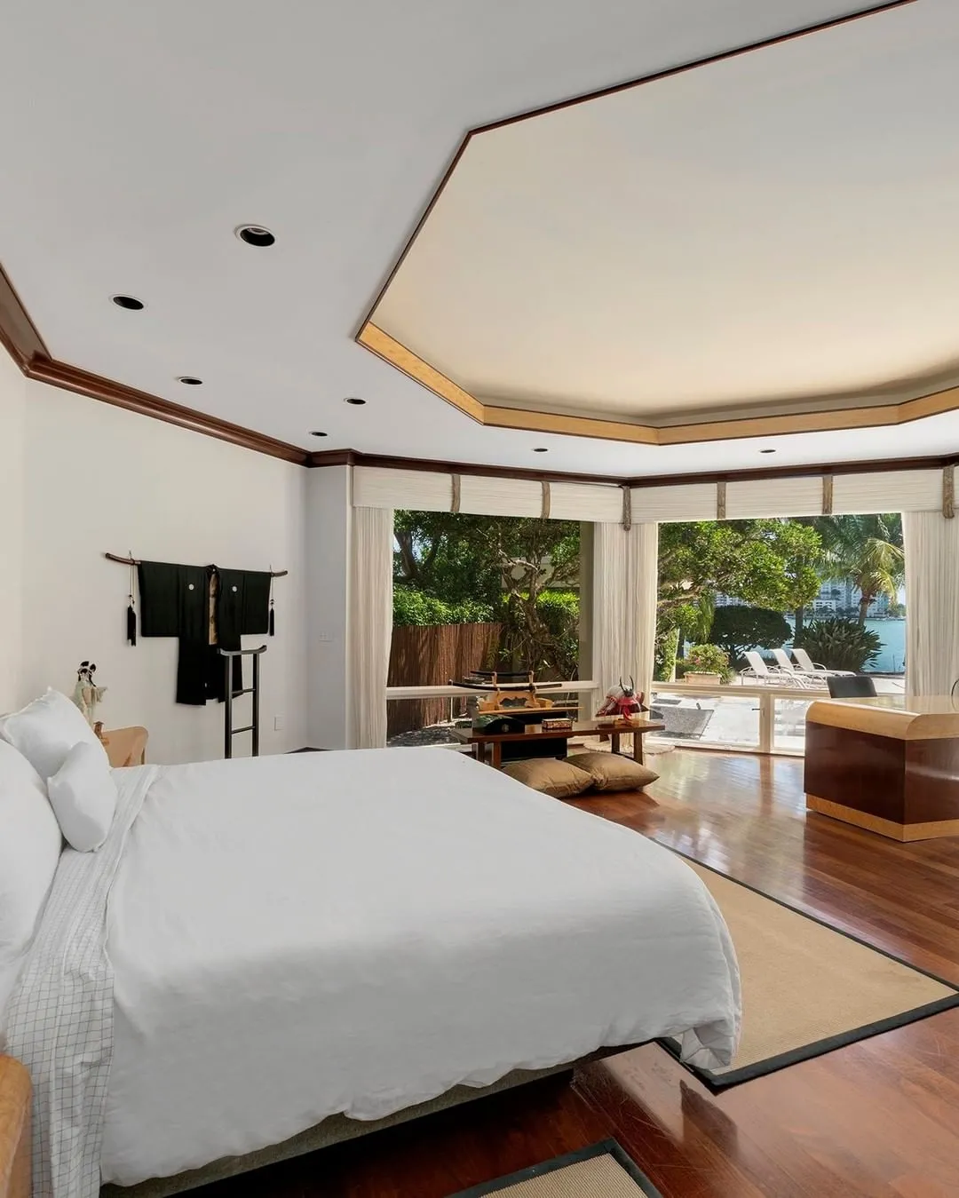 Quarto com vista para o exterior