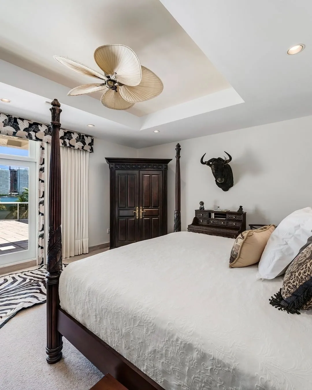 Quarto com decoração de animais