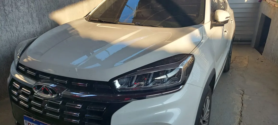 Três veículos de luxo foram apreendidos com os suspeitos. Dois automóveis estavam com o PM líder da quadrilha