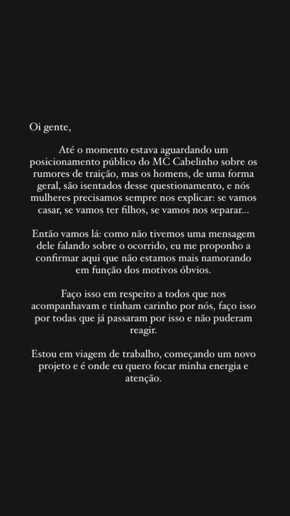 Bella Campos confirmou o término com MC Cabelinho no Instagram, na noite desta segunda-feira (28)