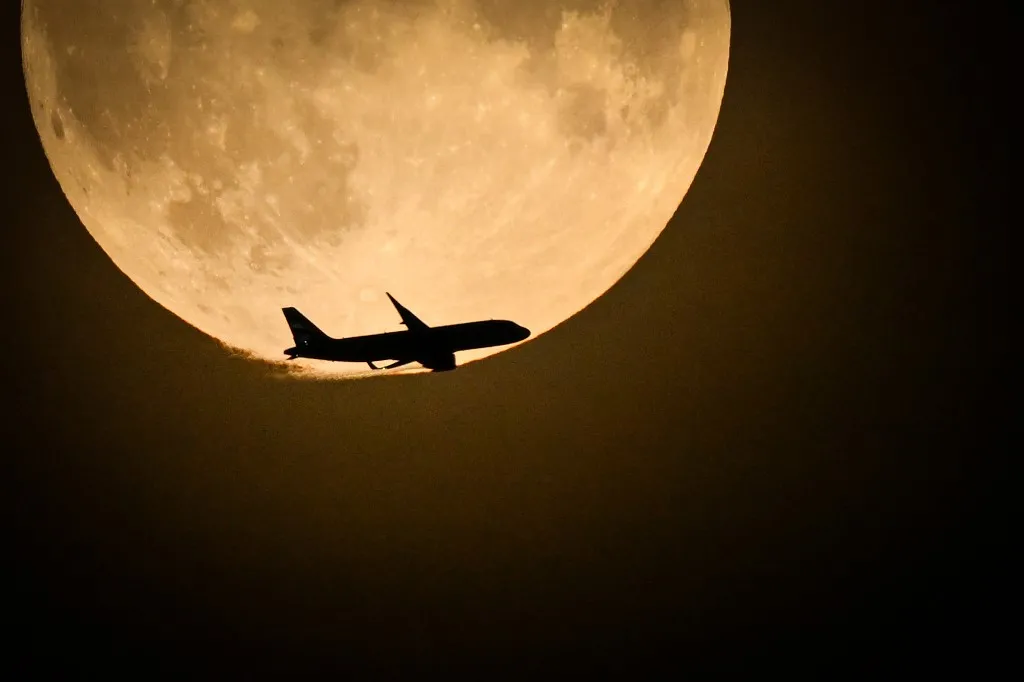 Vista da 'Lua Azul' em Londres, no Reino Unido
