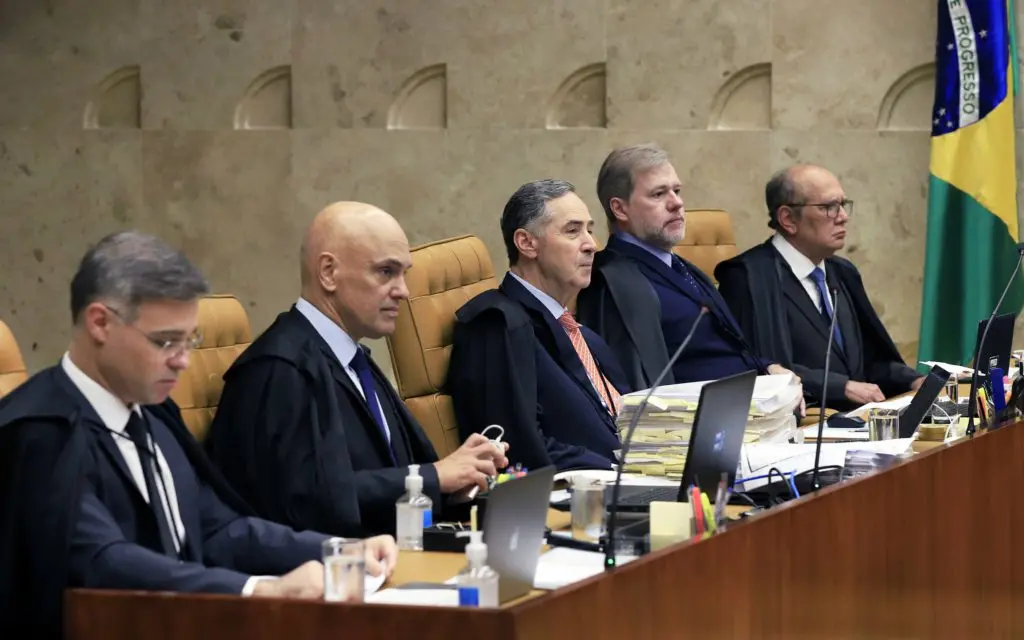 STF, piso da enfermagem