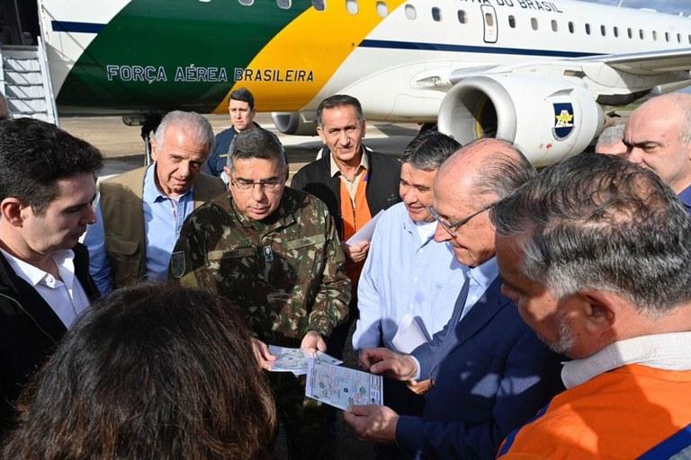 Alckmin foi recebido pelo governador Eduardo Leite