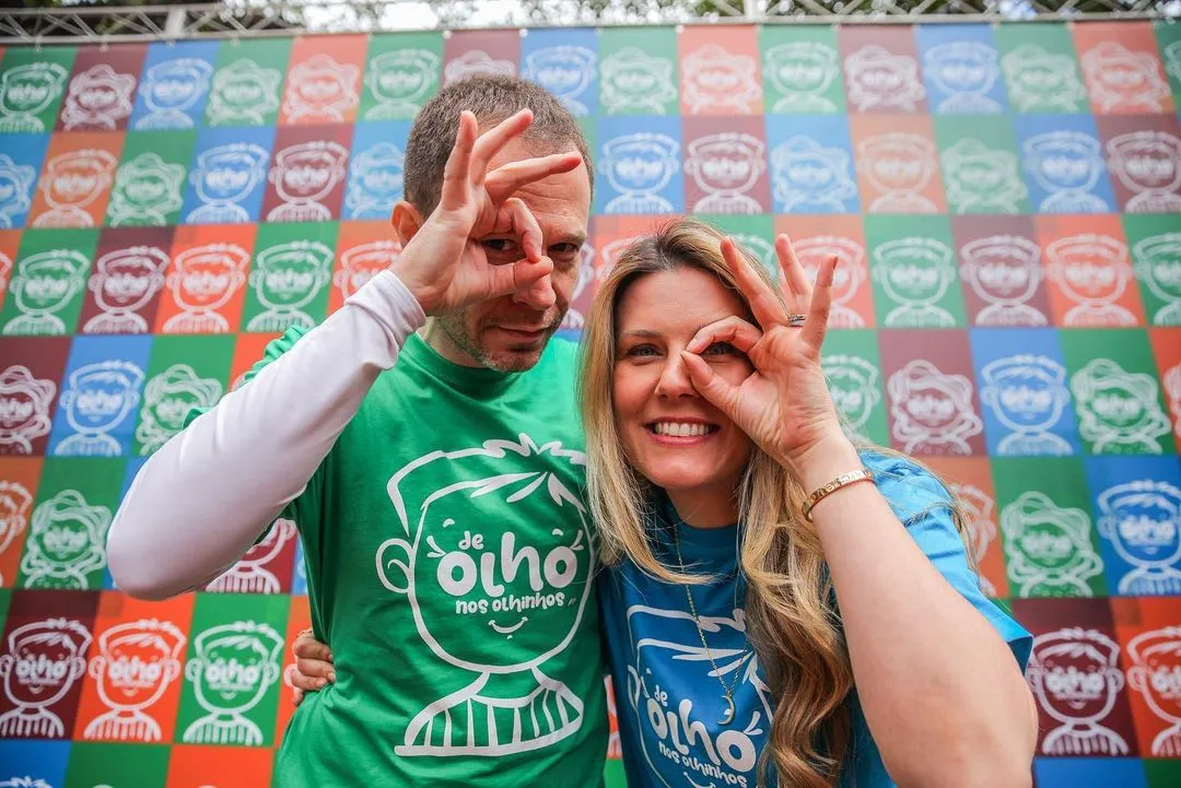 Tiago Leifert e Daiana Garbin iniciaram campanha de conscientização após diagnóstico da filha Lua, de três anos