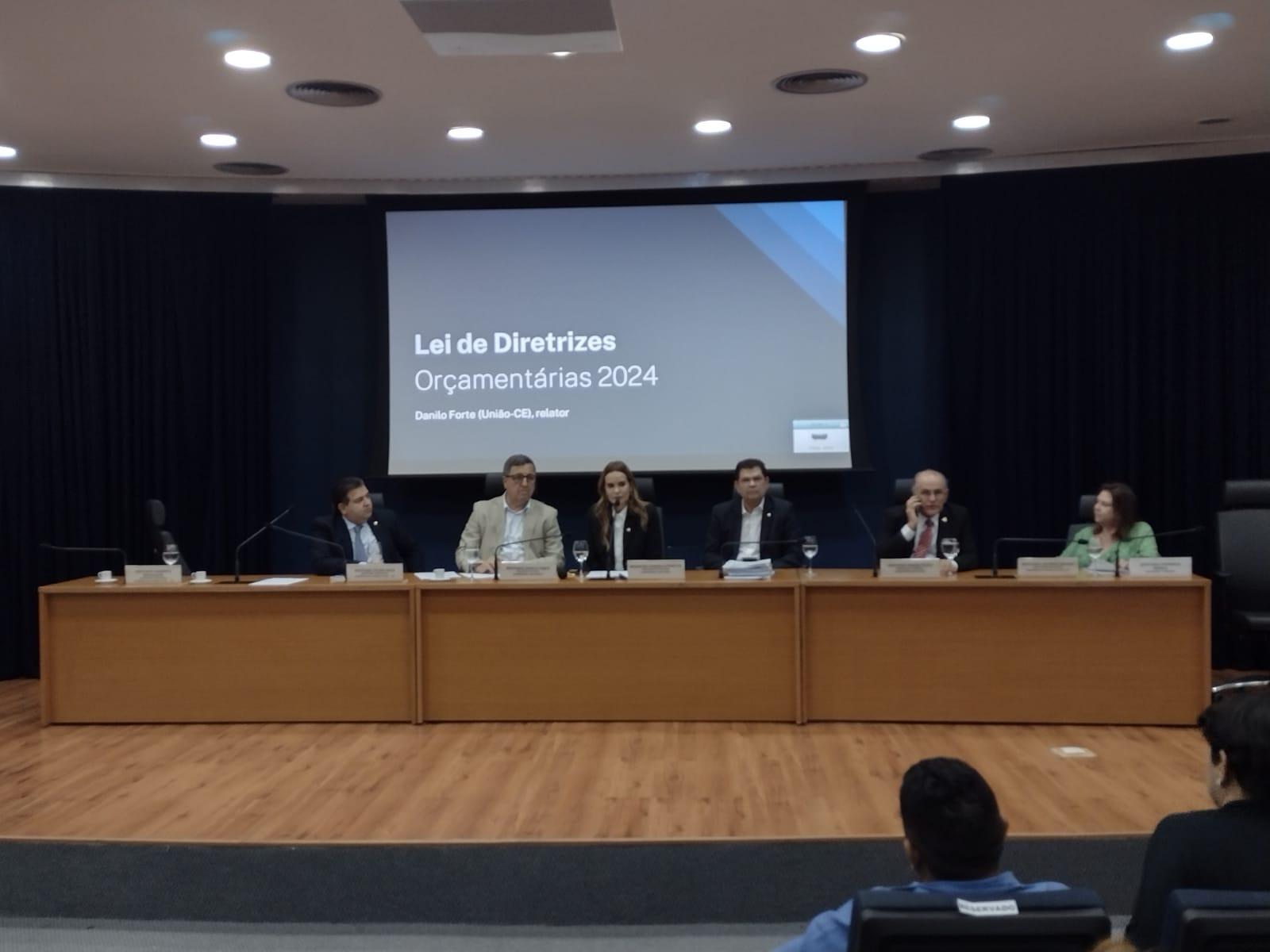 Orçamento 2024, obras, PCDs