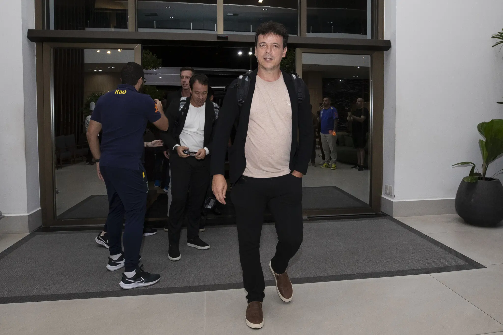 Foto de Fernando Diniz, técnico da Seleção Brasileira