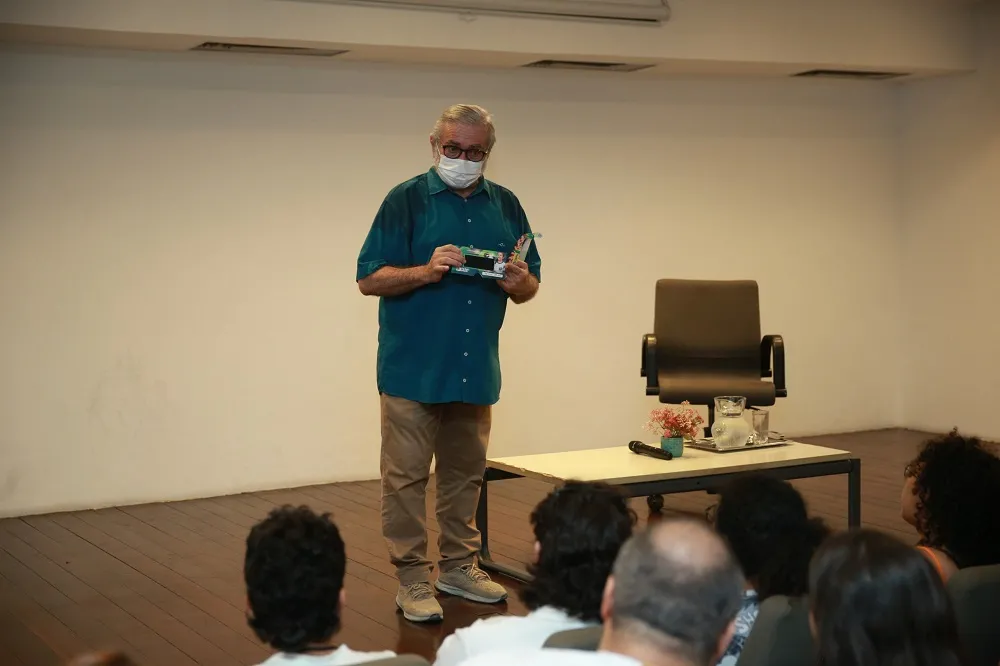 Capacitação e óculos especiais foram fornecidos de forma gratuita pelo Planetário Rubens de Azevedo