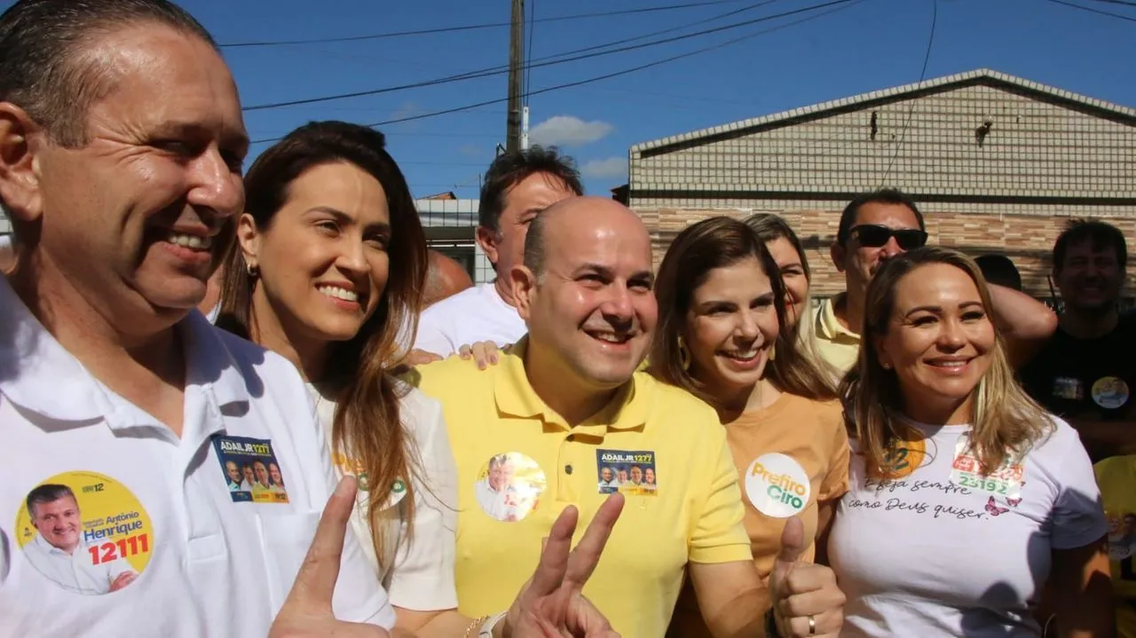 Domingos Filho, Erika Amorim e Roberto Claudio (em sequência, da esquerda para a direita) fizeram campanha juntos.