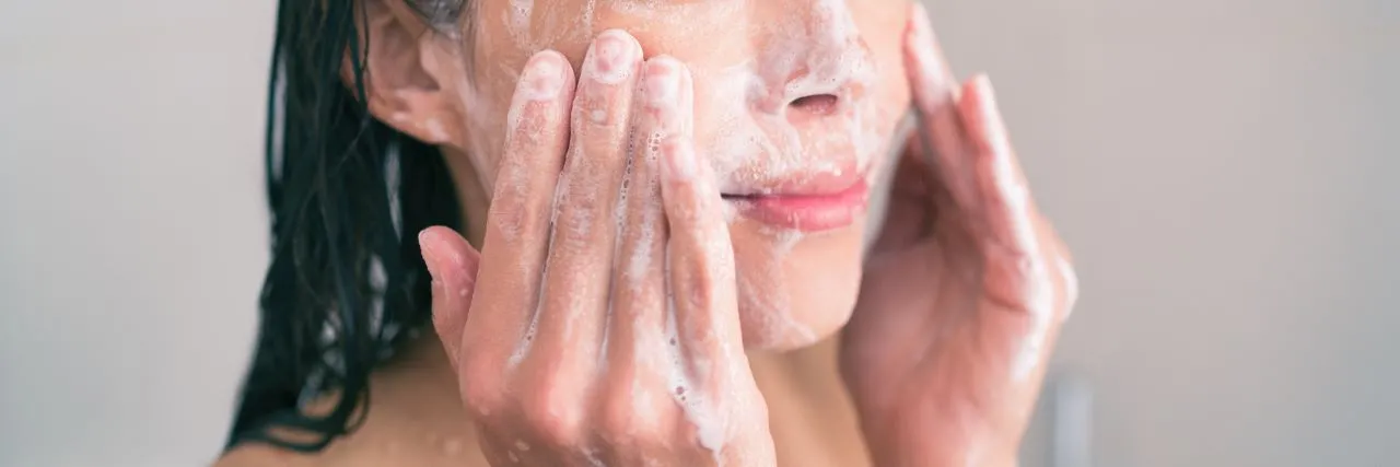 Limpeza é uma das fases do skincare