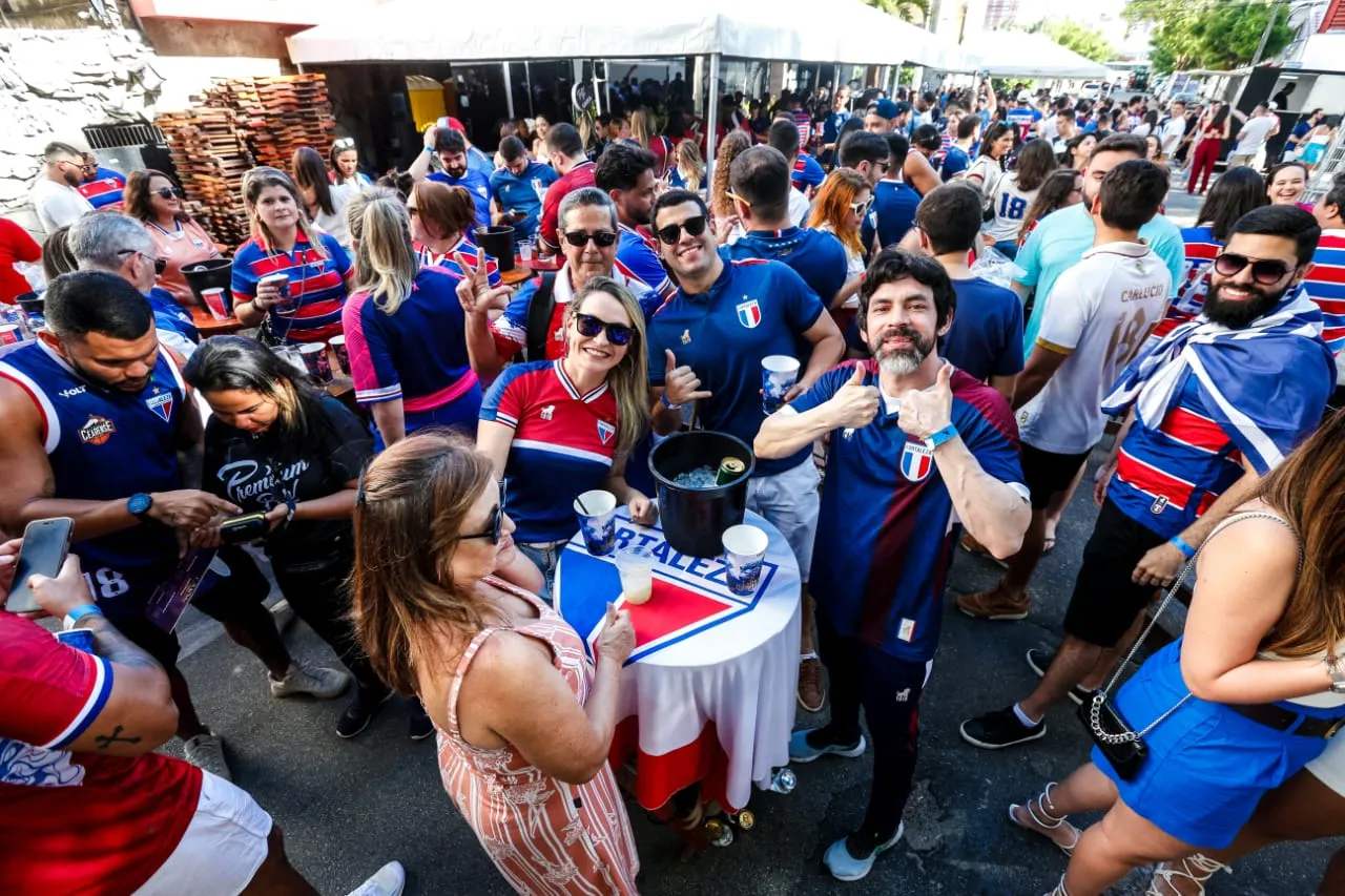 A torcida do Fortaleza faz festa na capital cearense às vésperas da final da Copa Sul-Americana