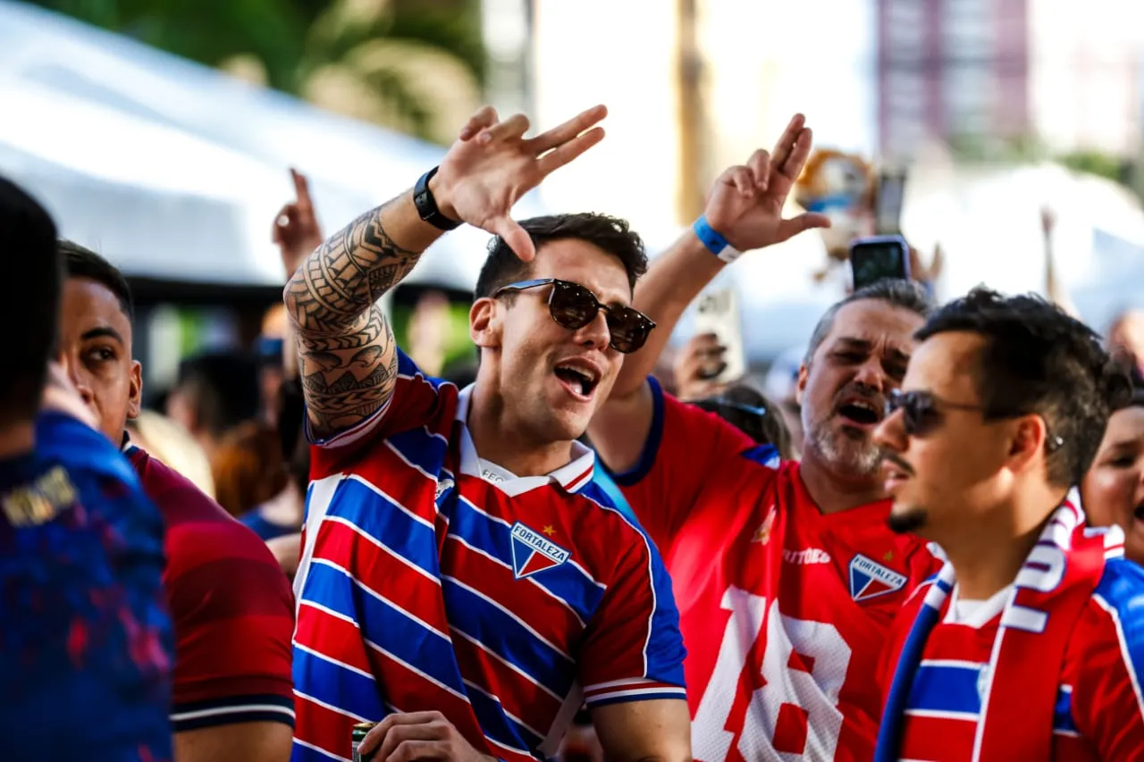 A torcida do Fortaleza faz festa na capital cearense às vésperas da final da Copa Sul-Americana