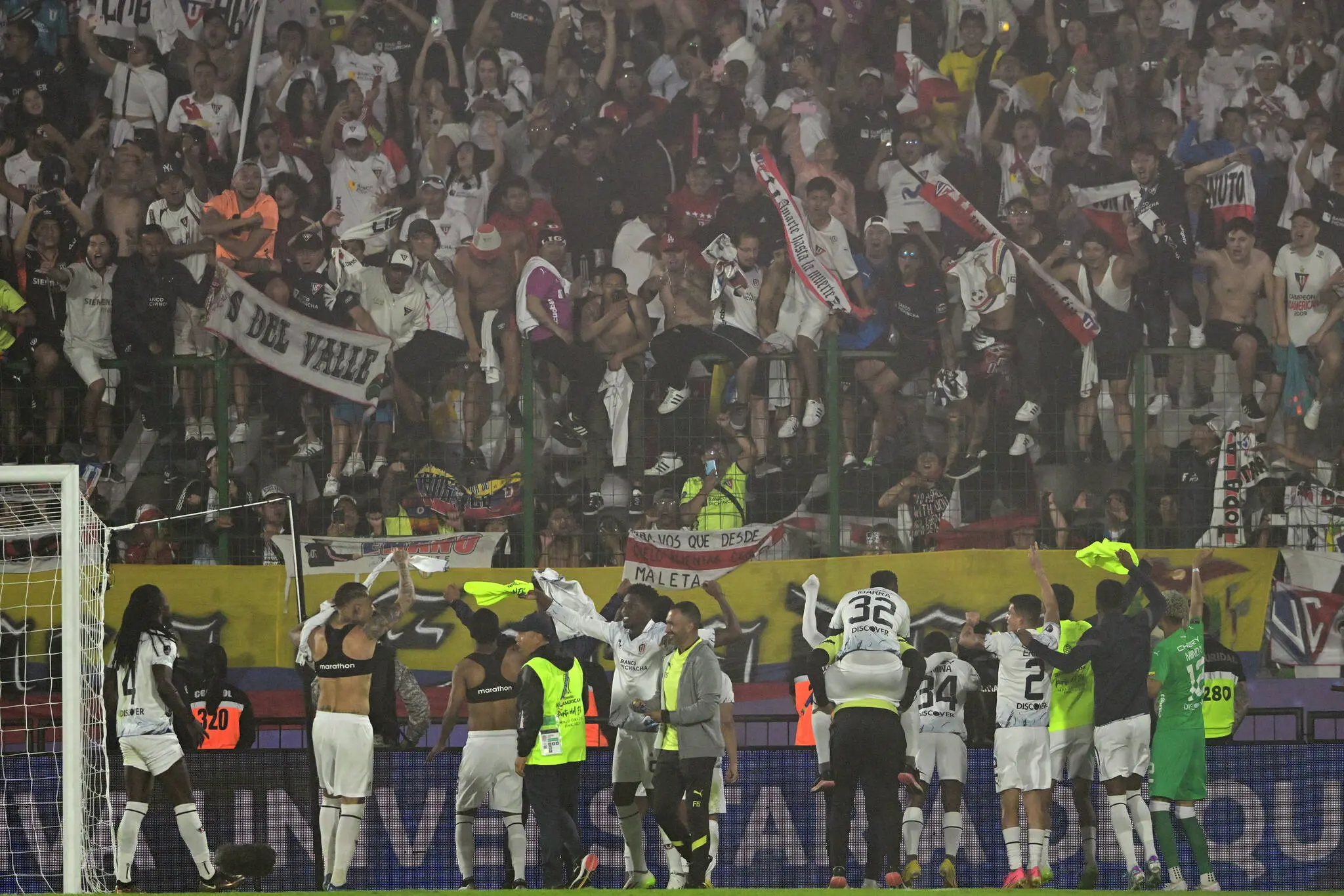 Festa da LDU após o título da Sul-Americana