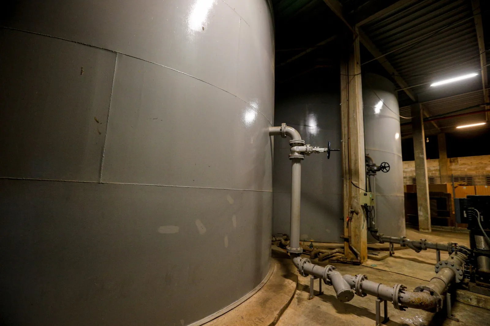 Arena conta com um sistema de captação pluvial que consegue armazenar 1 milhão de metros cúbicos de água da chuva. Desse modo, a Sesporte informa que não há sobrecarga ao abastecimento urbano