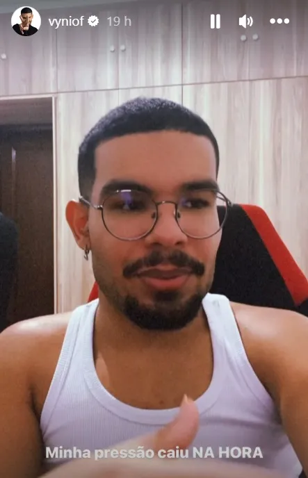 Mais tarde, naquele mesmo dia, o ex-BBB detalhou com mais calma o que passou