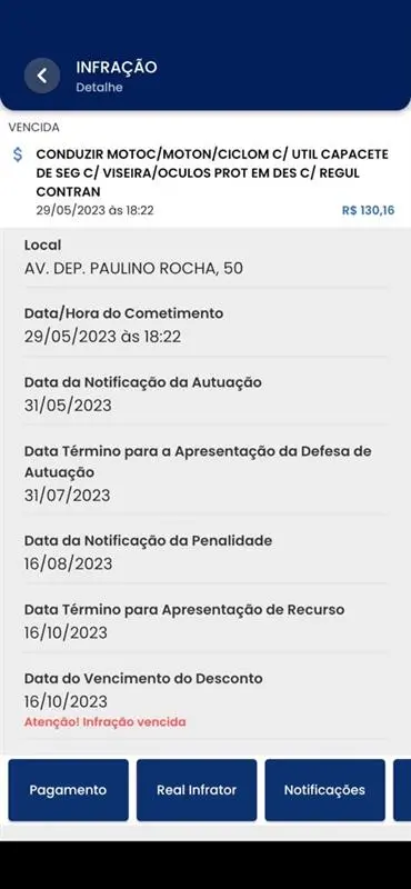 captura de tela de multa que motorista de carro levou por andar com capacete de motocicleta sem viseira
