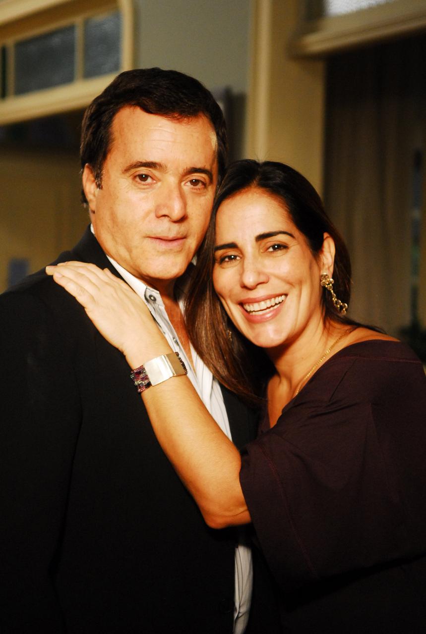 Foto de Tony Ramos e Glória Pires como o casal Antenor e Luísa em Paraíso Tropical