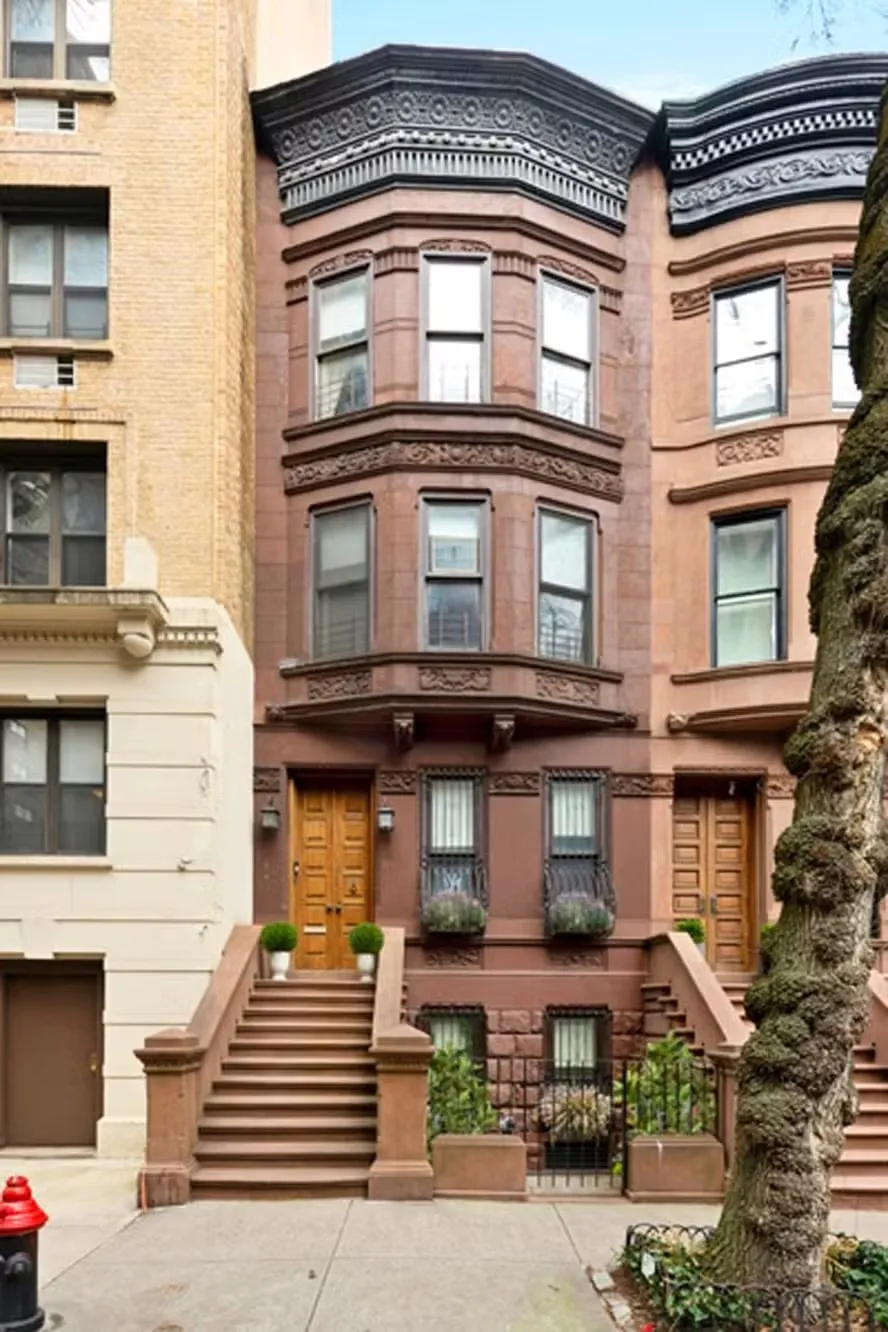 Casa fica localizada em uma das ruas mais tradicionais de Nova York